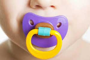 Parental sucking of pacifier protect babies against allergies