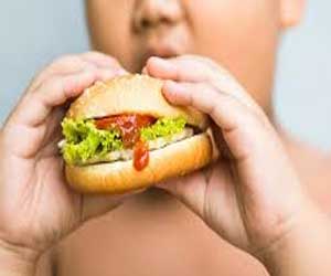 Junk food linked to poor mental health irrespective of age